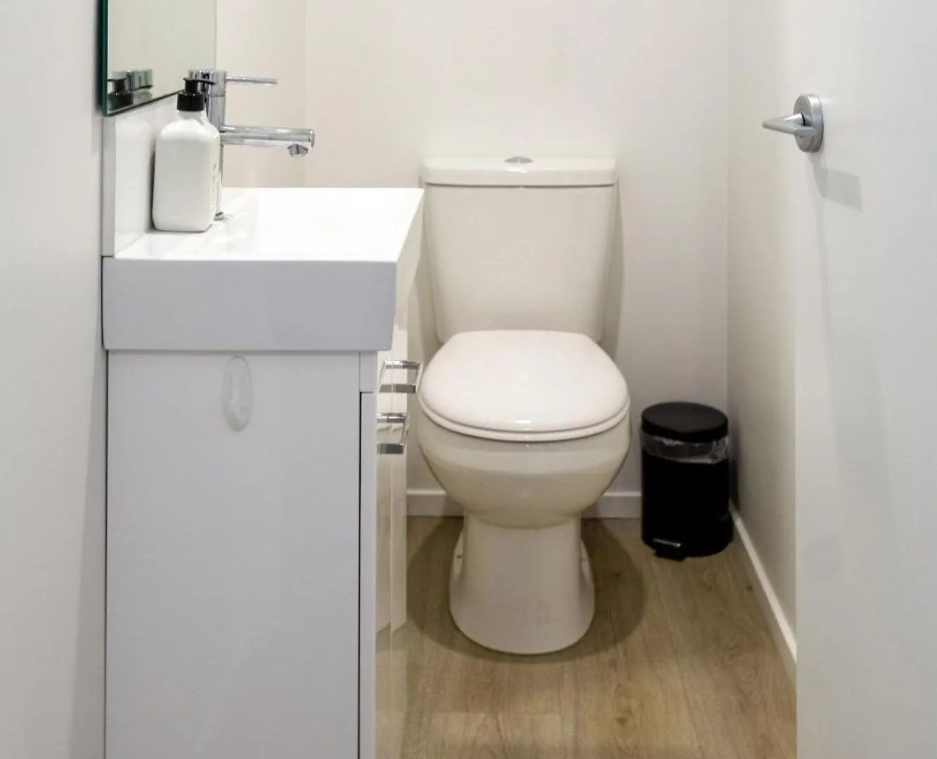 Central City Comfort: 2 Bedroom Gem W/Free Carpark Крайстчёрч Апартаменты